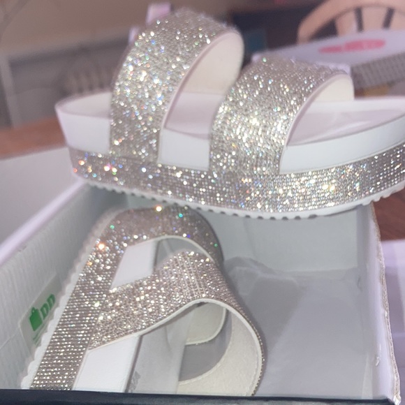 never worn!!! - Picture 3 of 3